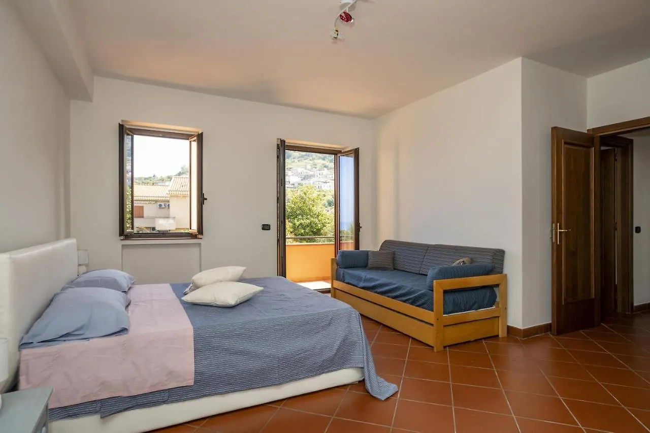 Villa Tegi Capo d'Orlando 0*,